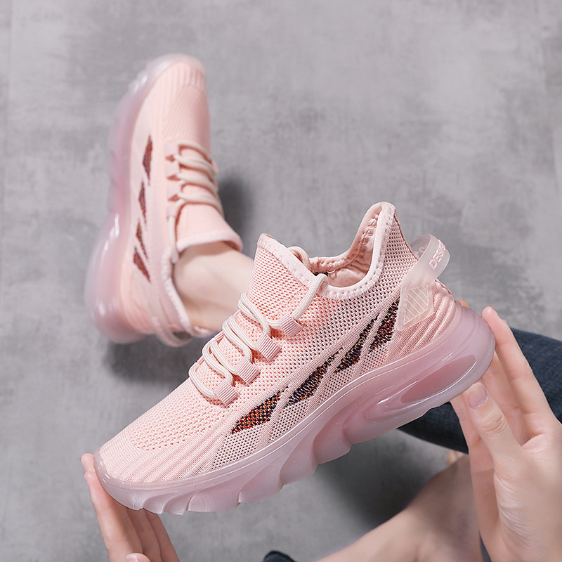 Dama: Estilo Urbano Deportivo - Linea Economica Plus